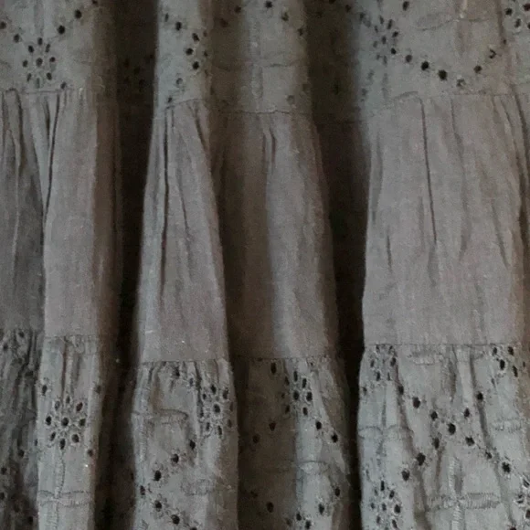 Solitaire by Ravi Khosla Skirt - Picture 2 of 2